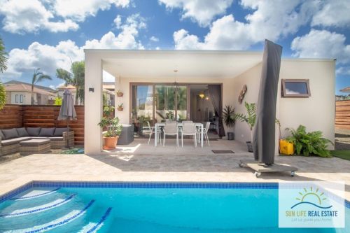 Luxe afgewerkte villa met zwembad te huur!