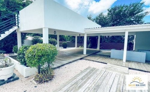 Prachtige villa te koop in de buurt van Jan Thiel Beach en Mambo Beach  Janwe
